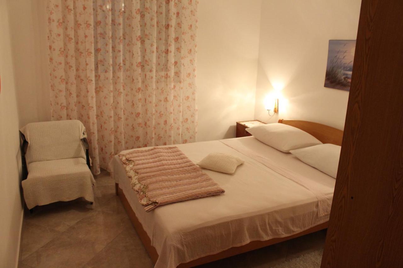 Apartmani Milisa L Primošten Exteriör bild