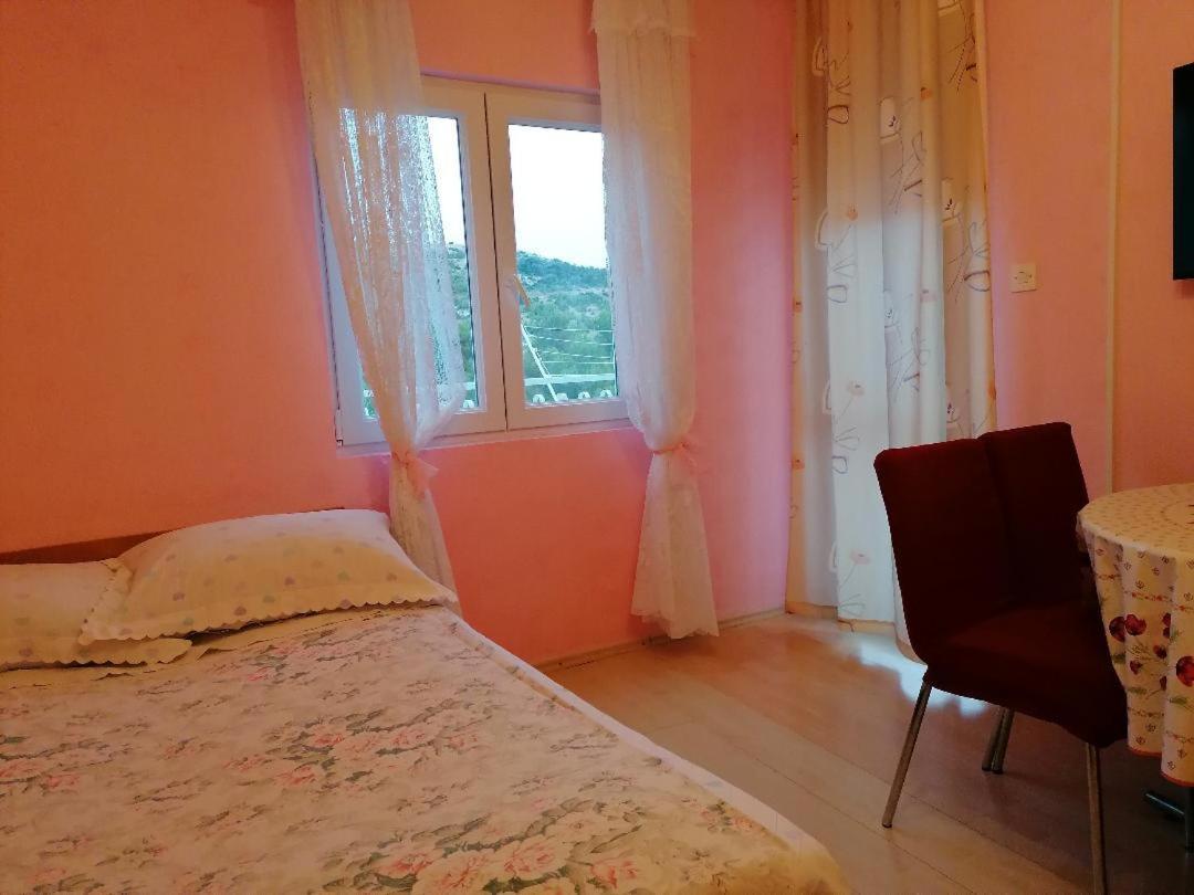 Apartmani Milisa L Primošten Exteriör bild