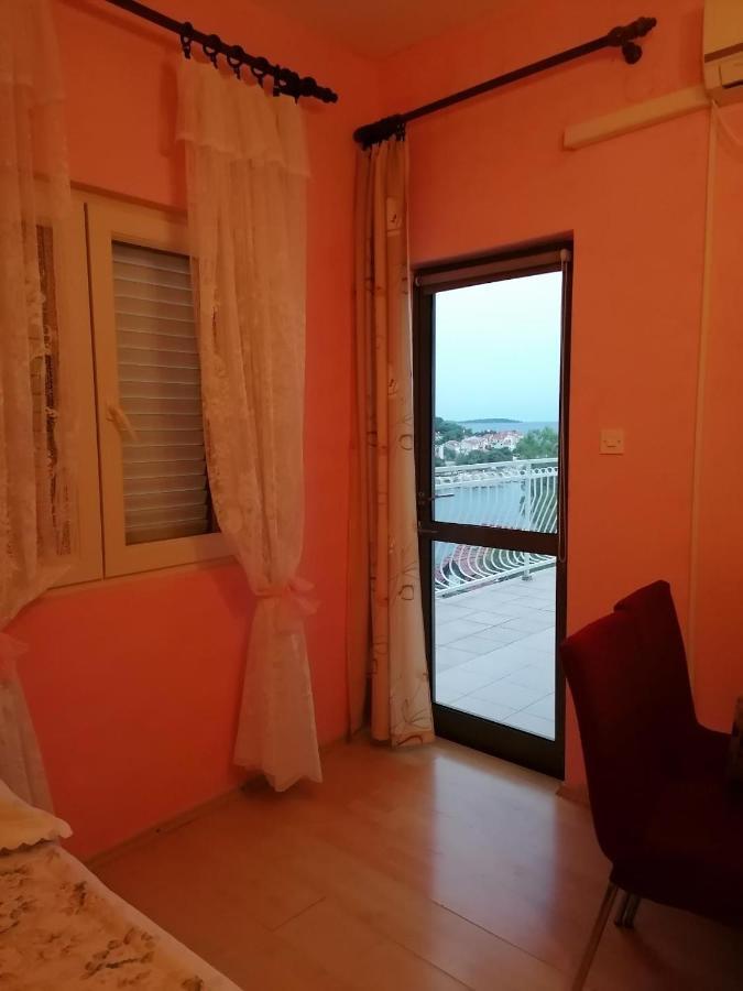Apartmani Milisa L Primošten Exteriör bild