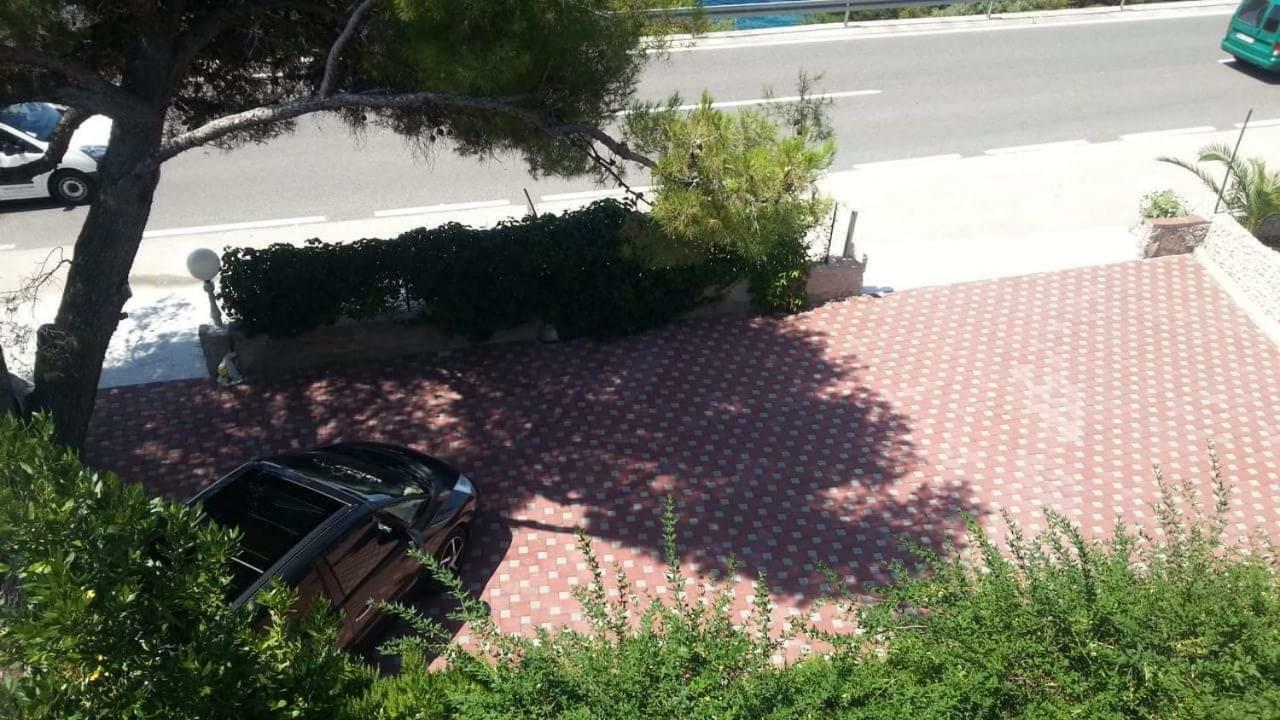 Apartmani Milisa L Primošten Exteriör bild